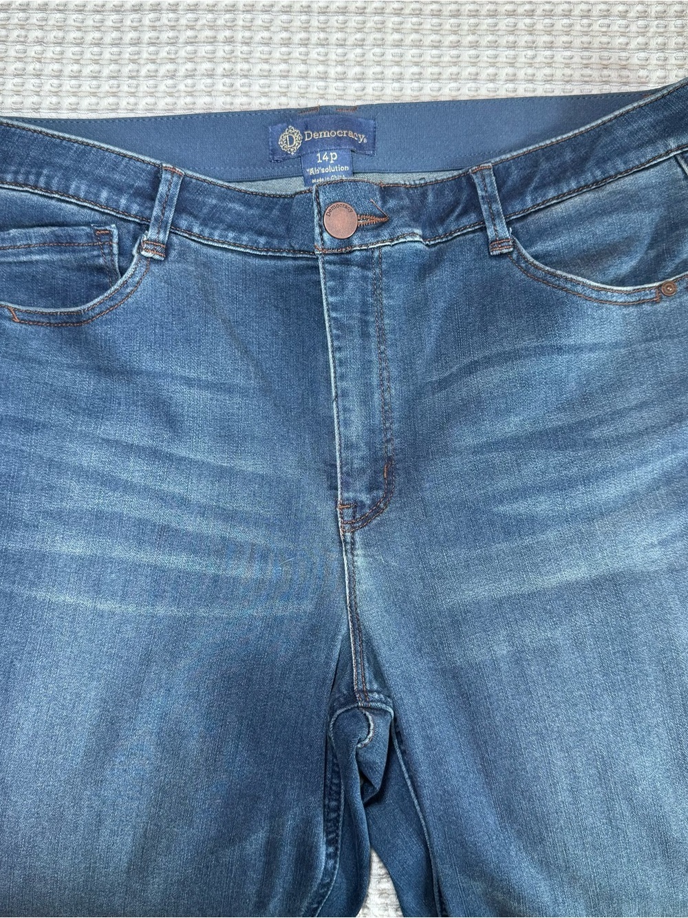 Democracy Ab solution Itty Bitty Bootcut Jeans 14P Petite Dark Indigo Stretch - Picture 4 of 12